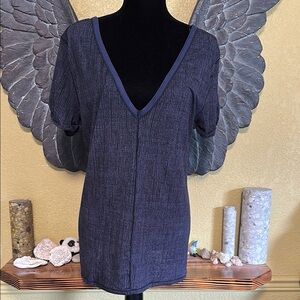 lululemon Deep Blue V-Neck Short Sleeve Top